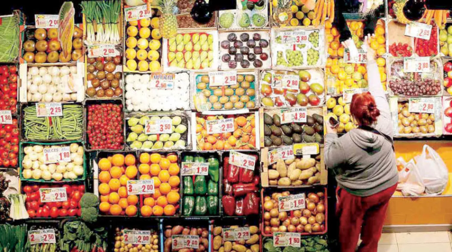 من المرجح أن يرتفع التضخم بمنطقة اليورو بشكل كبير خلال الأشهر المقبلة (رويترز)