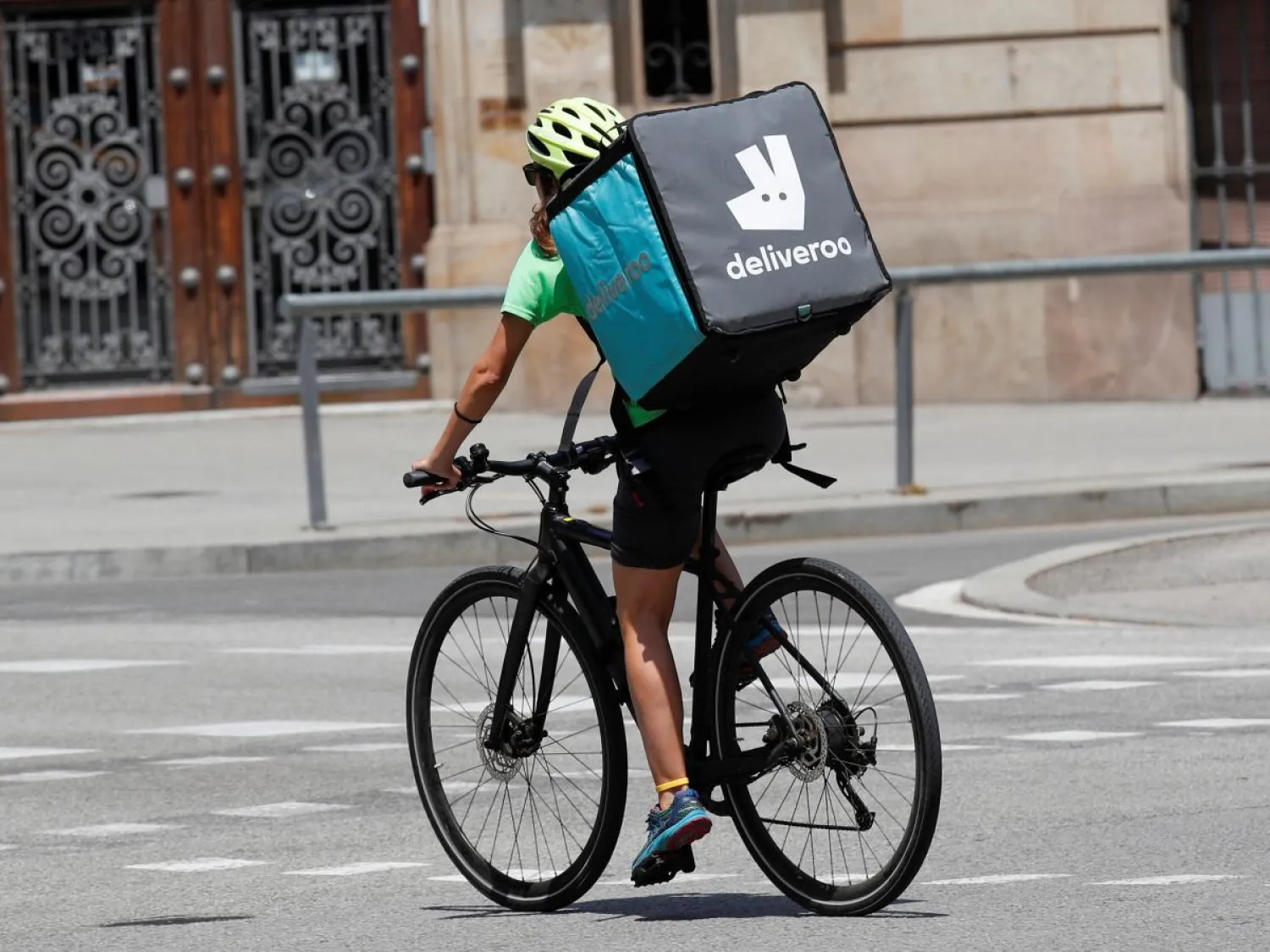 Takeaway App Deliveroo Picks London for Share Listing