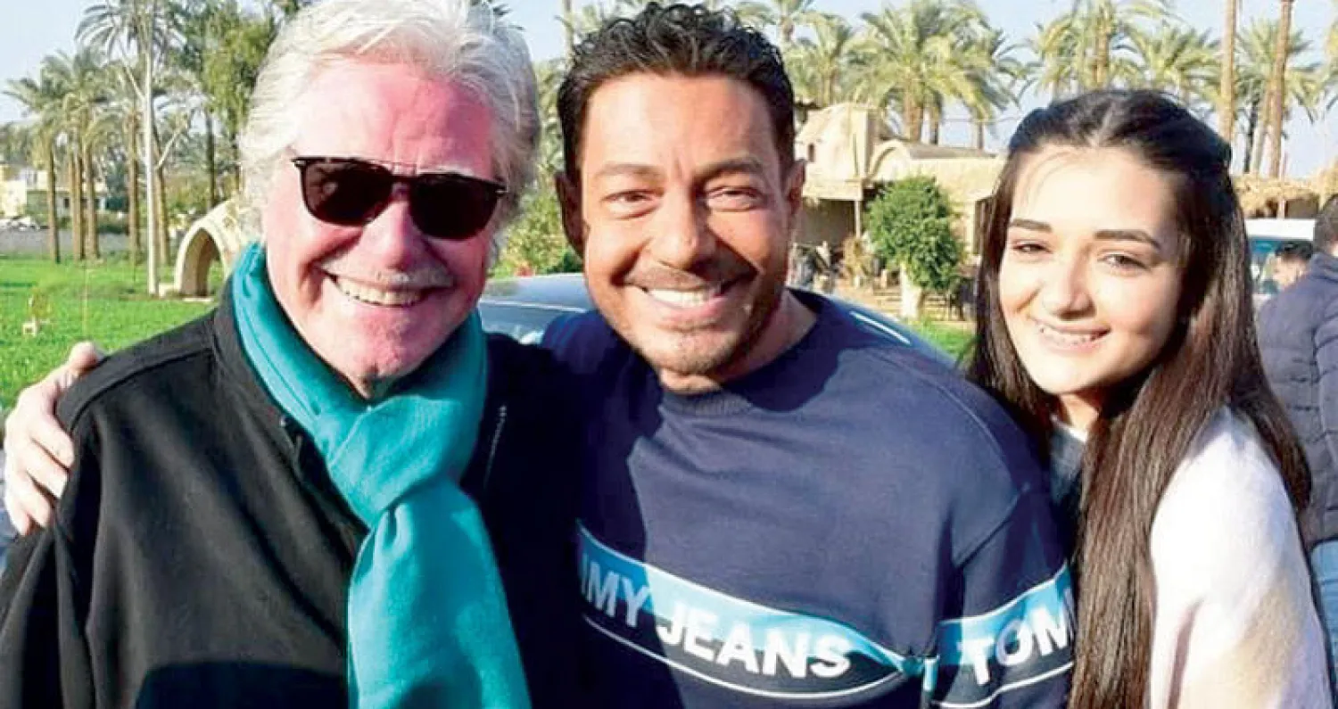 زاهر مع الفنان حسين فهمي وابنته ملك