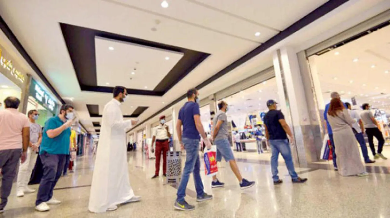 التباعد الاجتماعي عنصر أساسي في الإجراءات الاحترازية (أ.ف.ب)