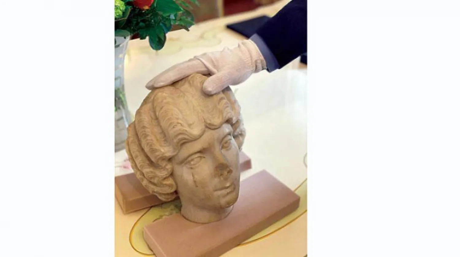 Statue head of Faustina», daughter of the Roman Emperor Antoninus Pius (Libyan Foreign Ministry)