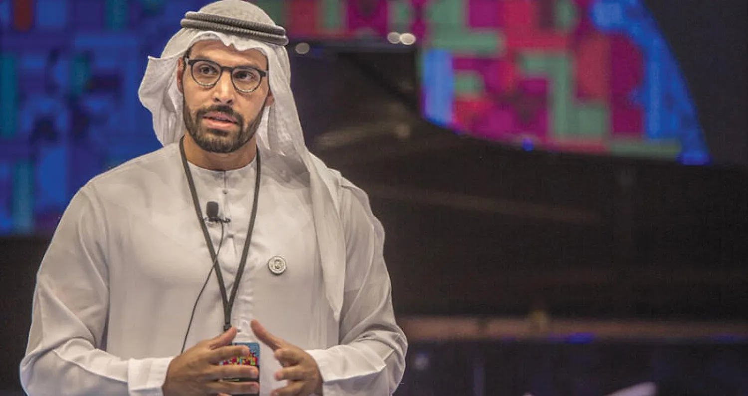 المبارك يدشن القمة في أبوظبي أمس (الشرق الأوسط)