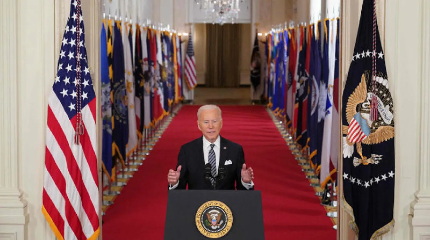 الرئيس الأميركي لدى إلقائه كلمة مساء أول من أمس (أ.ف.ب)