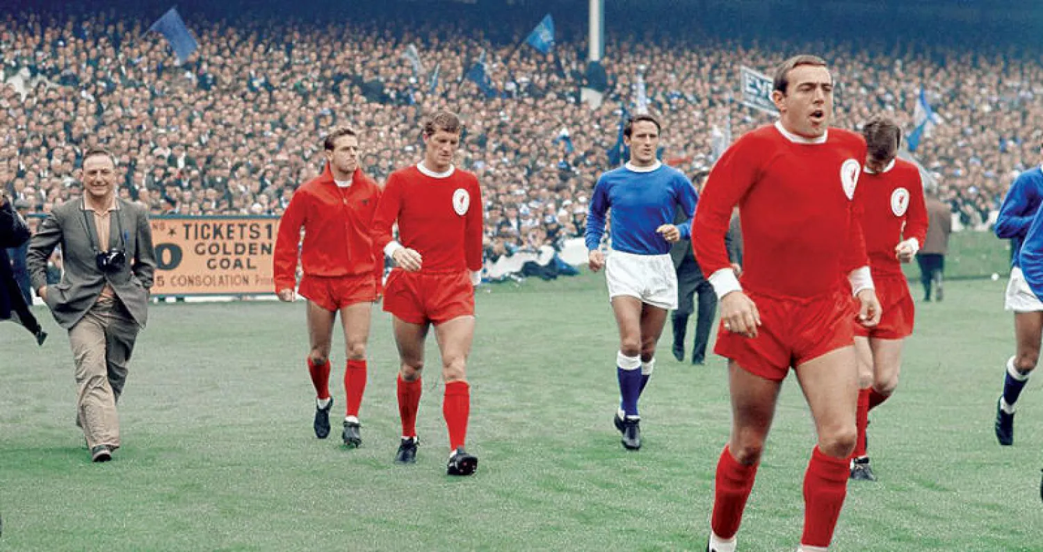 إيان سانت جون كان جزءاً لا يتجزأ من فريق ليفربول العظيم في الستينيات (غيتي)