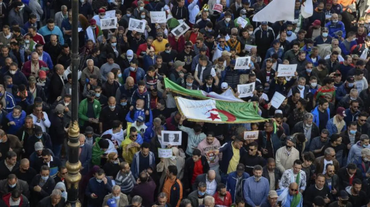 Cezayir’deki hükümet karşıtı protestolar (AFP)