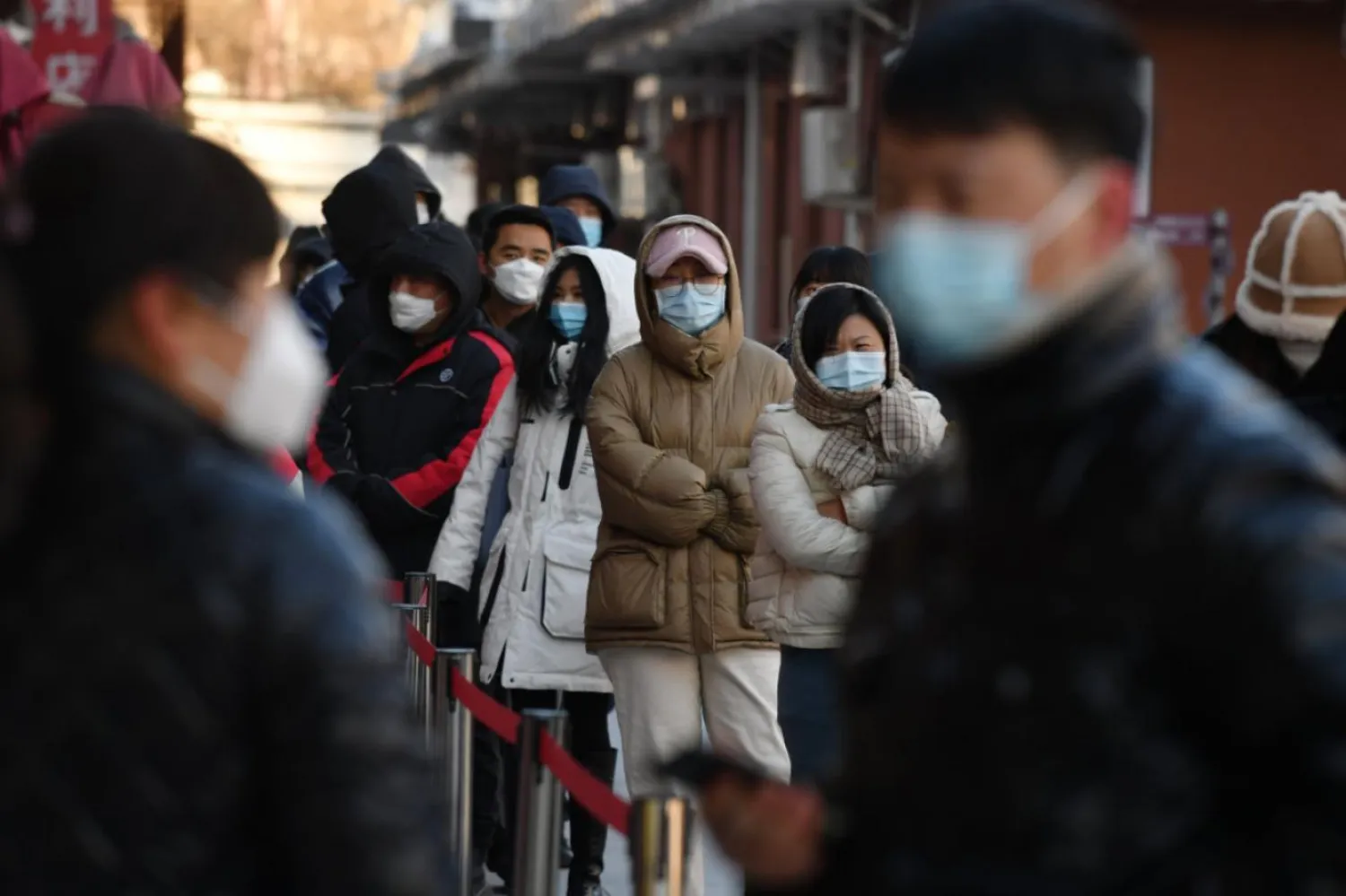 Çin'de bugüne kadar 65 milyon kişinin aşılandığı belirtiliyor. Türkiye'deyse Çin merkezli Sinovac şirketinin geliştirdiği aşı kullanılıyor (AFP)