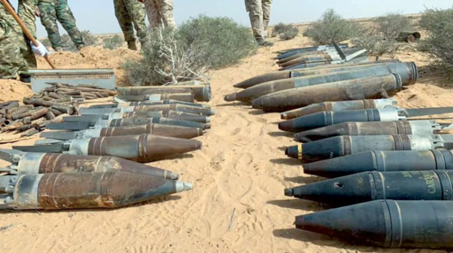 بعض مخلفات الحرب ومتفجرات عثر عليها مزروعة جنوب العاصمة طرابلس (عملية بركان الغضب)