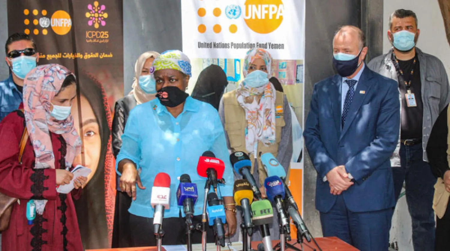 نتاليا كانيم المديرة التنفيذية لصندوق الأمم المتحدة للسكان لدى زيارتها عدن أمس (أ.ف.ب)