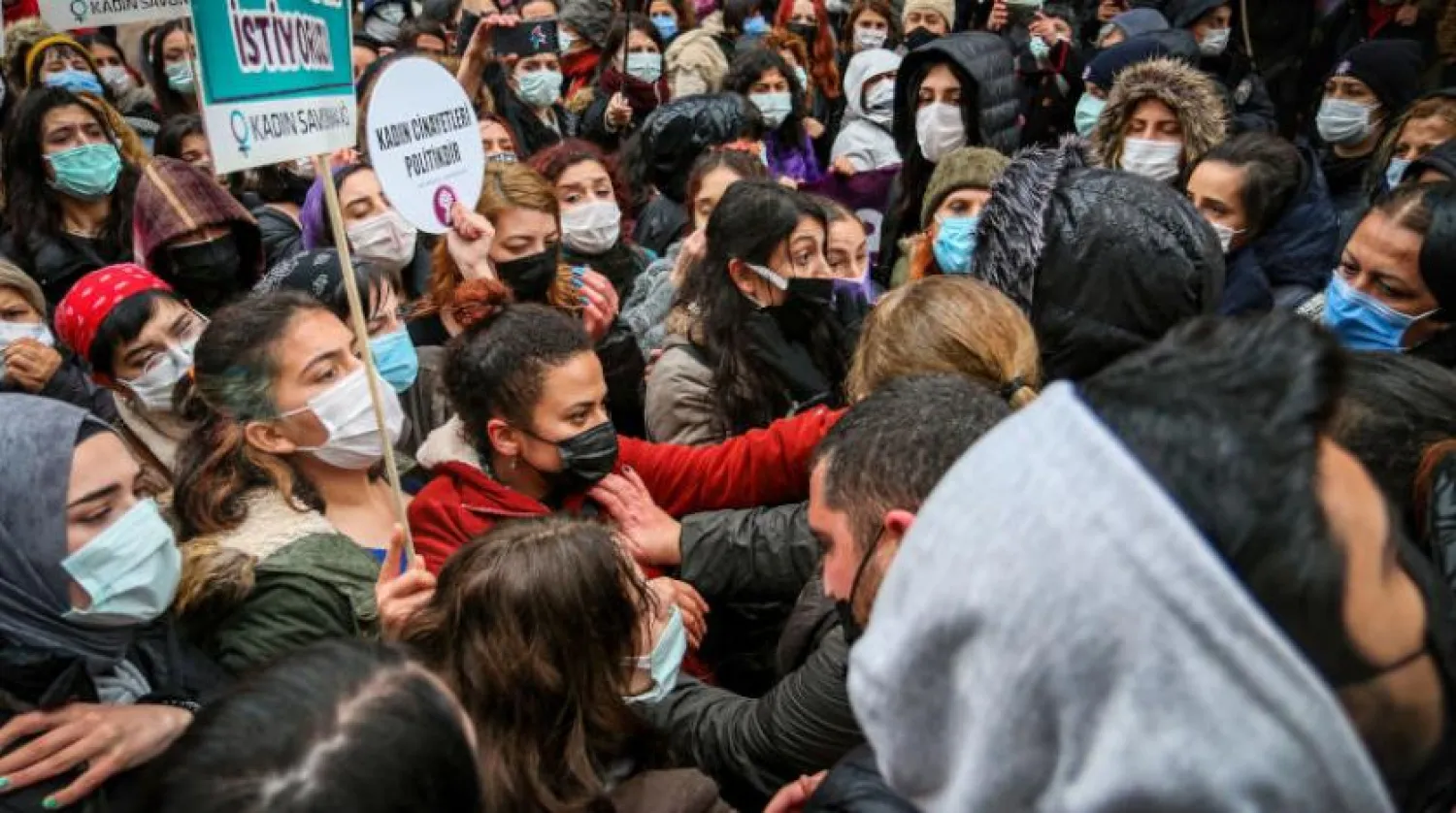 Türkiye’nin İstanbul Sözleşmesi’nden çekilmesine yönelik protestolar (DPA)