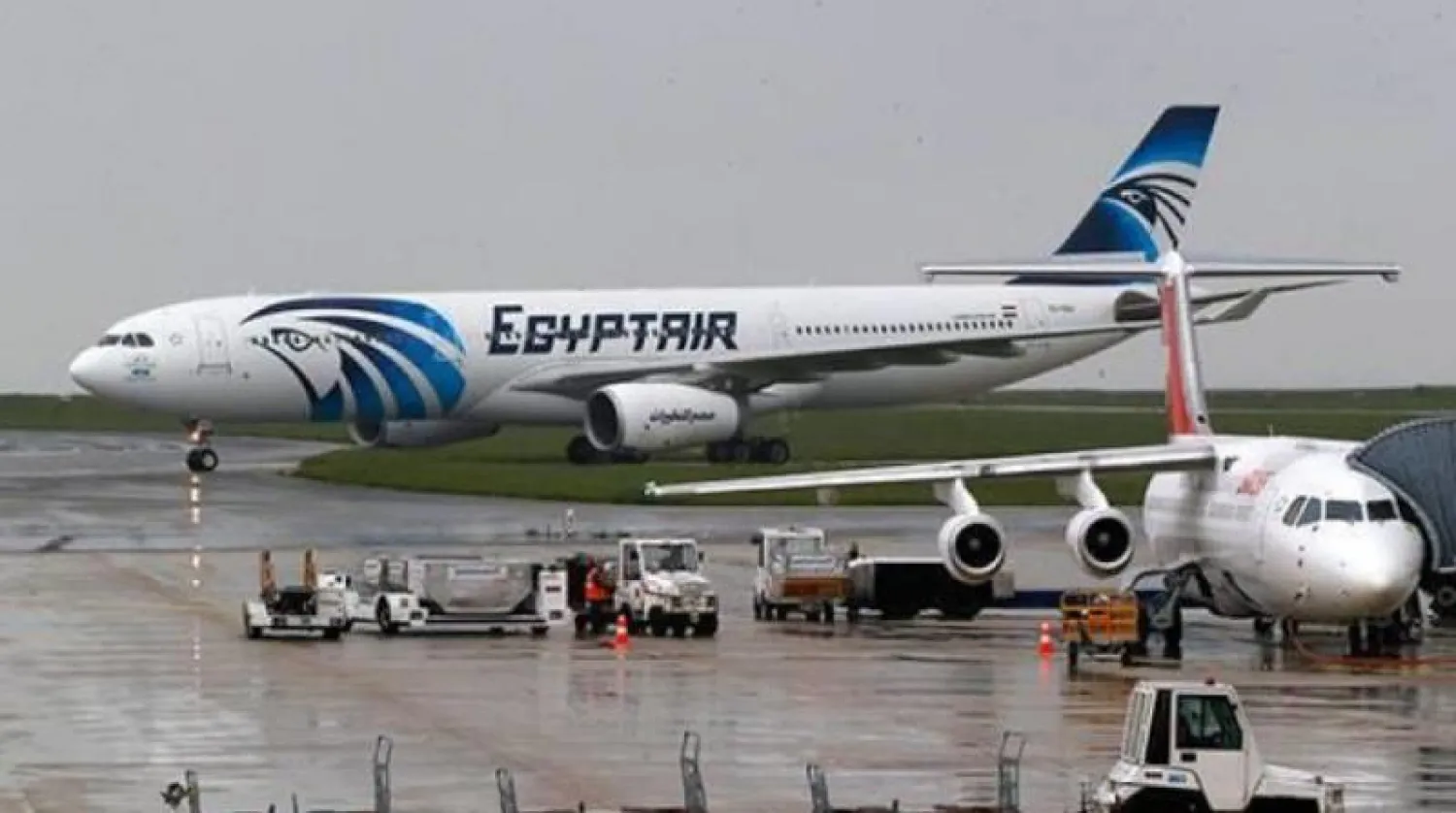 طائرة تابعة لشركة «مصر للطيران» (أرشيفية - أ.ف.ب)