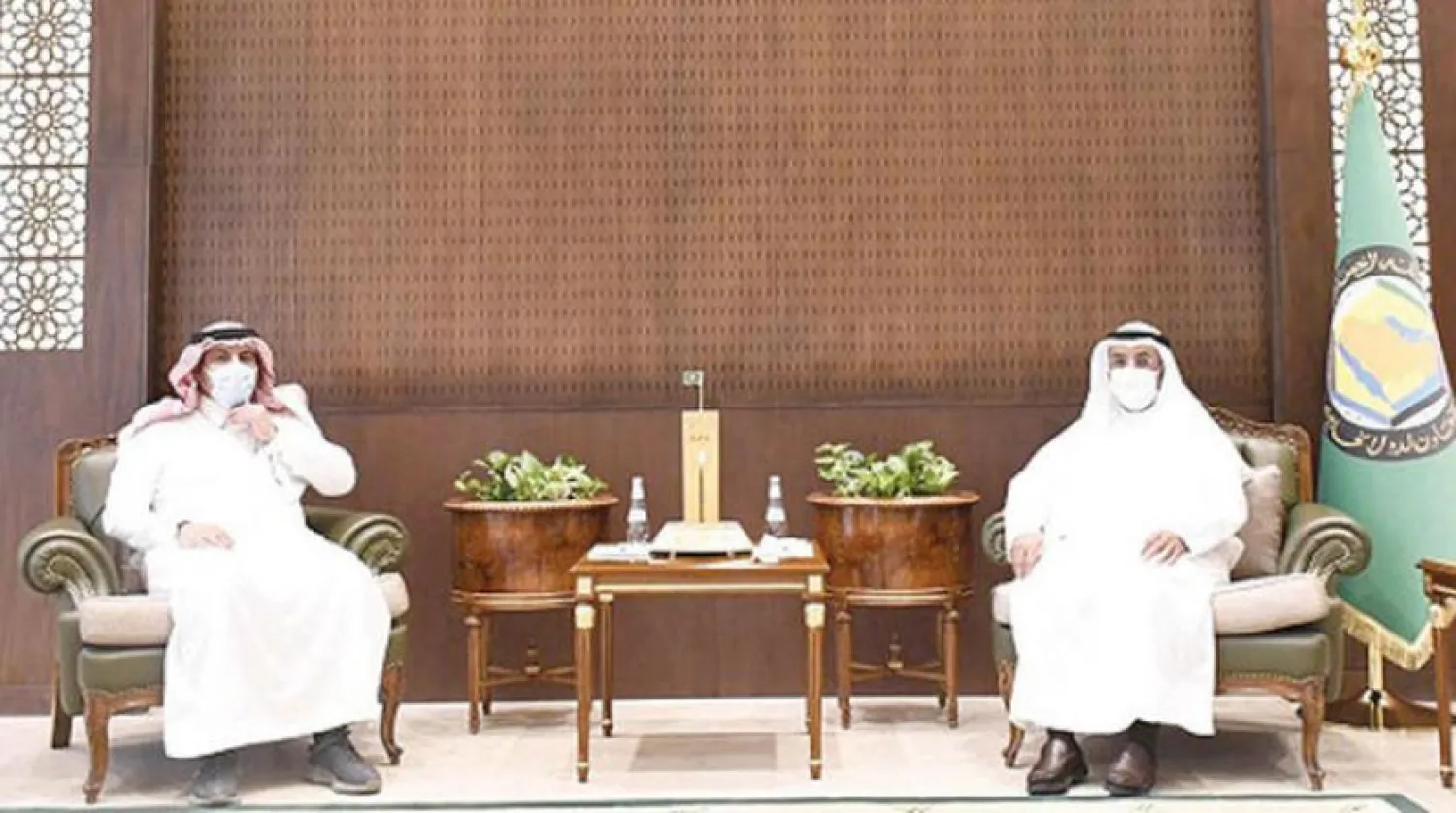 Körfez İşbirliği Konseyi Genel Sekreteri dün (Pazar) Riyad’da Suudi Arabistan Büyükelçisini kabul ettiği sırada. (SPA)
