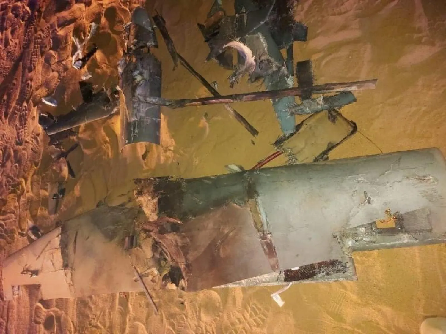 تمكنت الدفاعات السعودية من صد وتدمير محاولات حوثية عدائية لاستهداف الأعيان المدنية والمدنيين (واس)