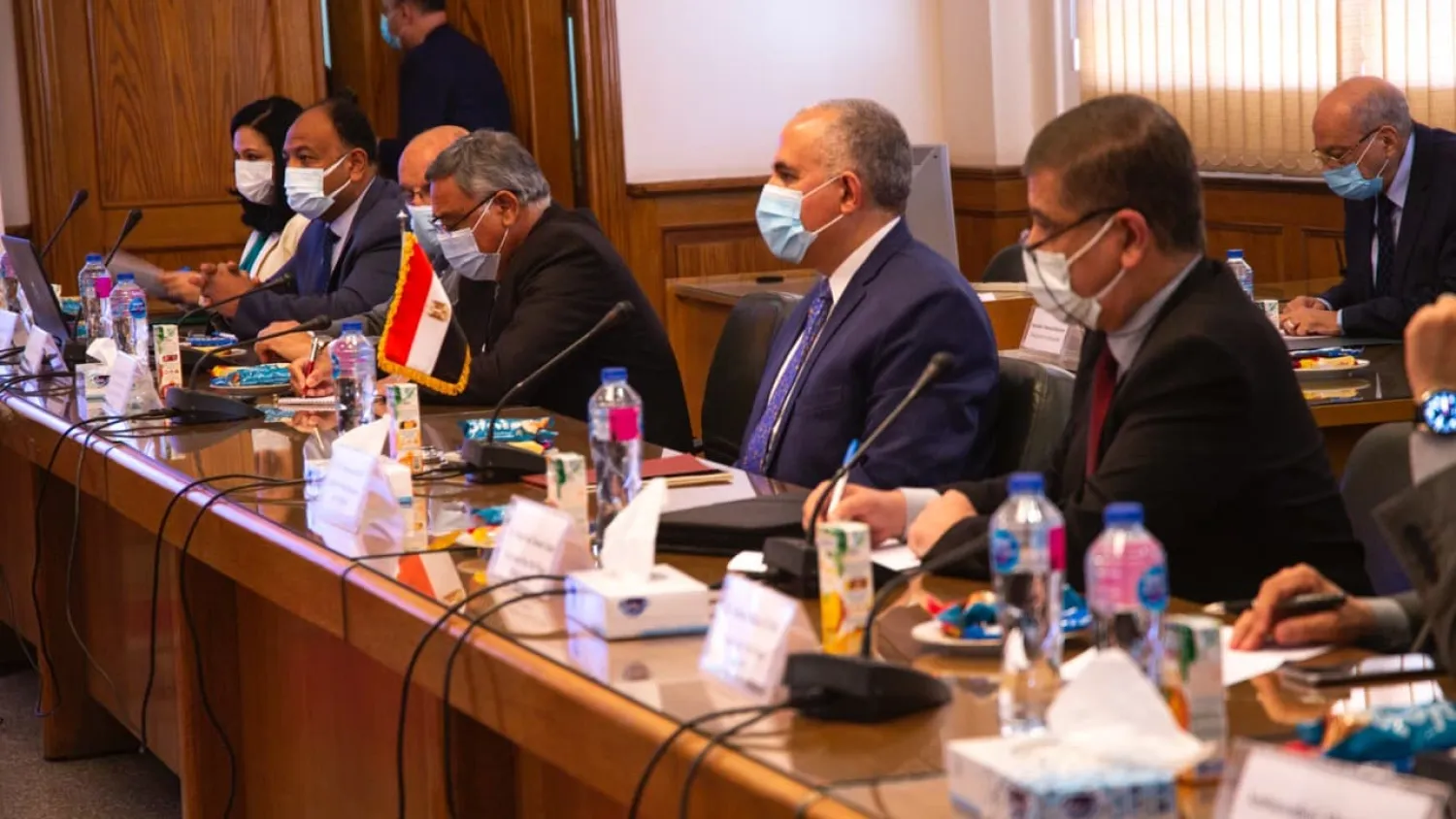 Egyptian Minister of Water Resources, Mohamed Abdel-Aty during the meeting with the EU and US delegations. (Egyptian government)