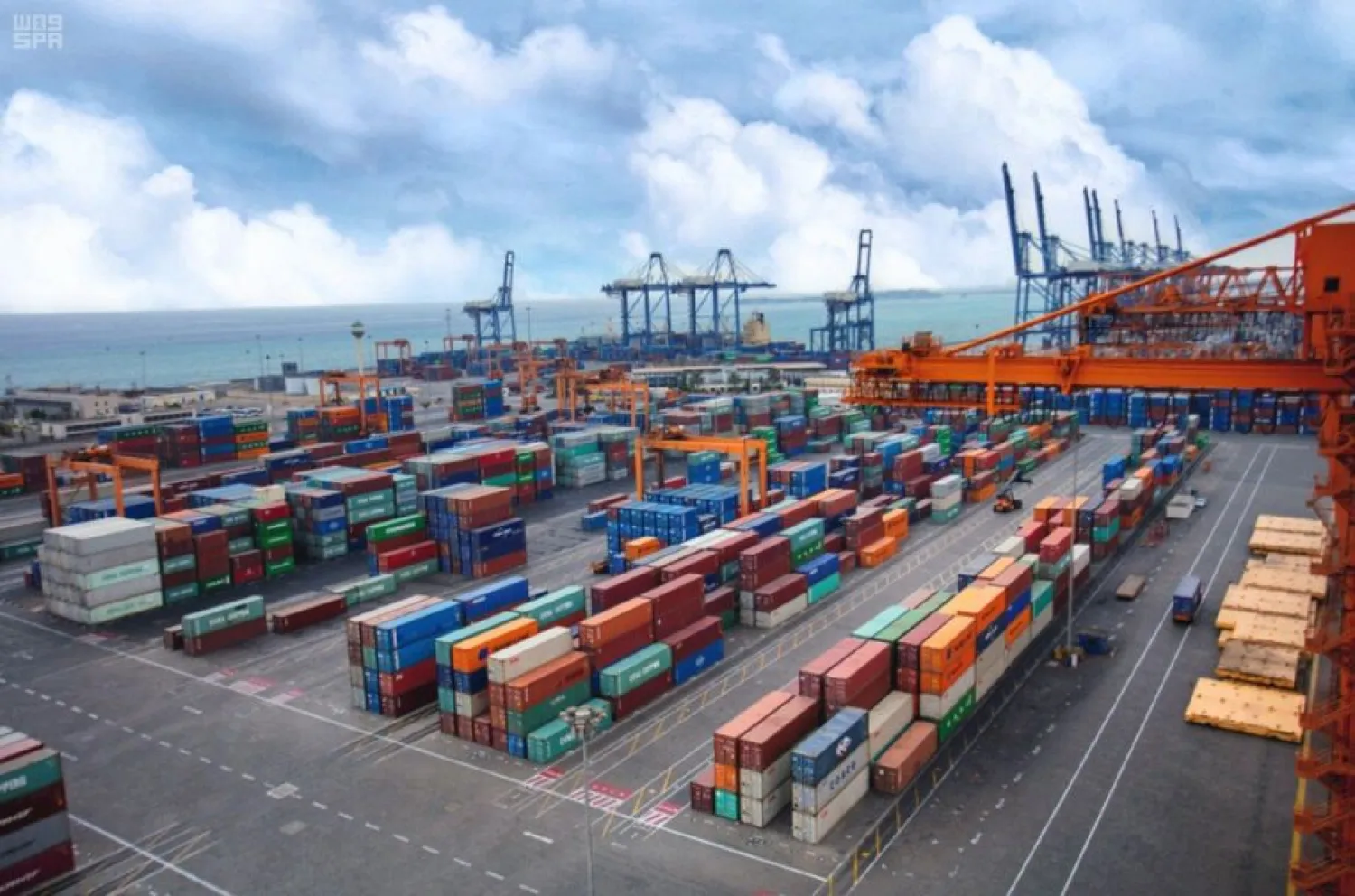 Jeddah Islamic Port ranks first among the Red Sea ports, with a capacity of 130 million tons across 62 berths. (SPA)