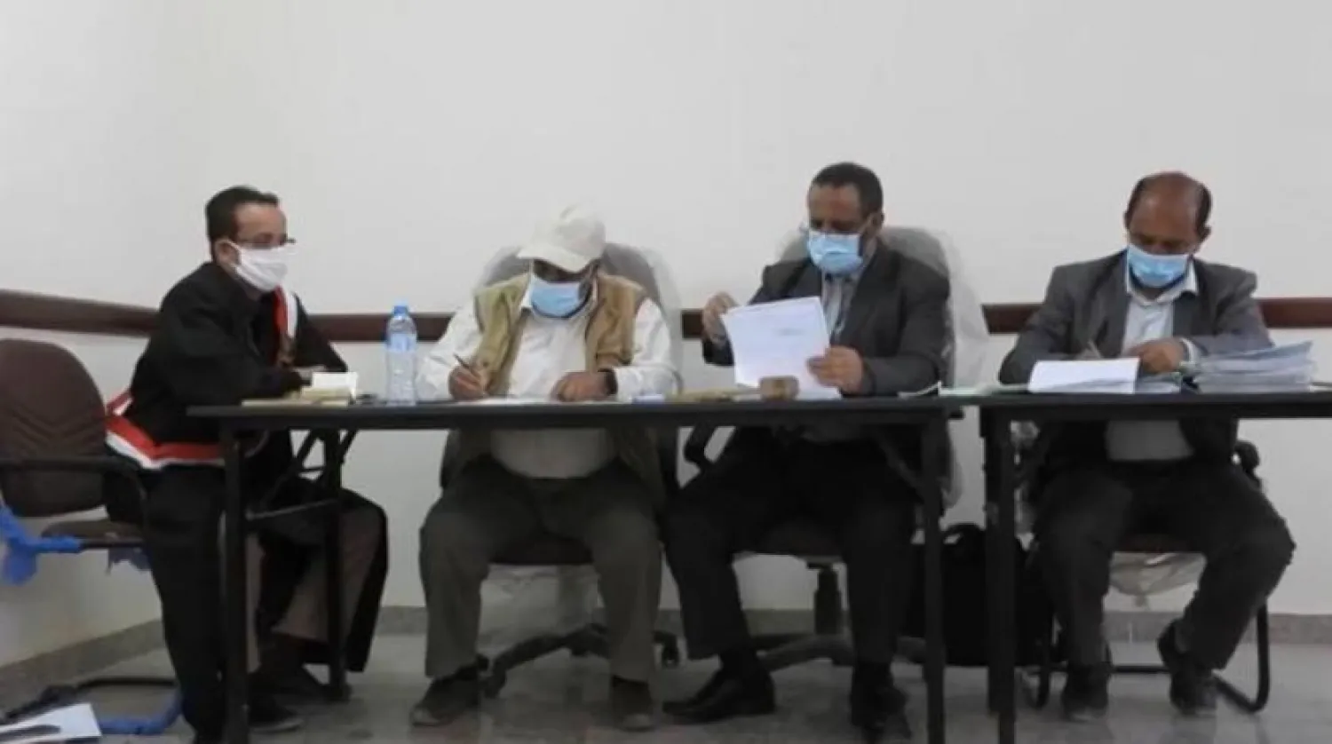 Mahkeme, sanıkları için savunma komitesinin kurulmasına, iddianamenin ve delil listesinin okunmasına karar verdi (SabaNet)