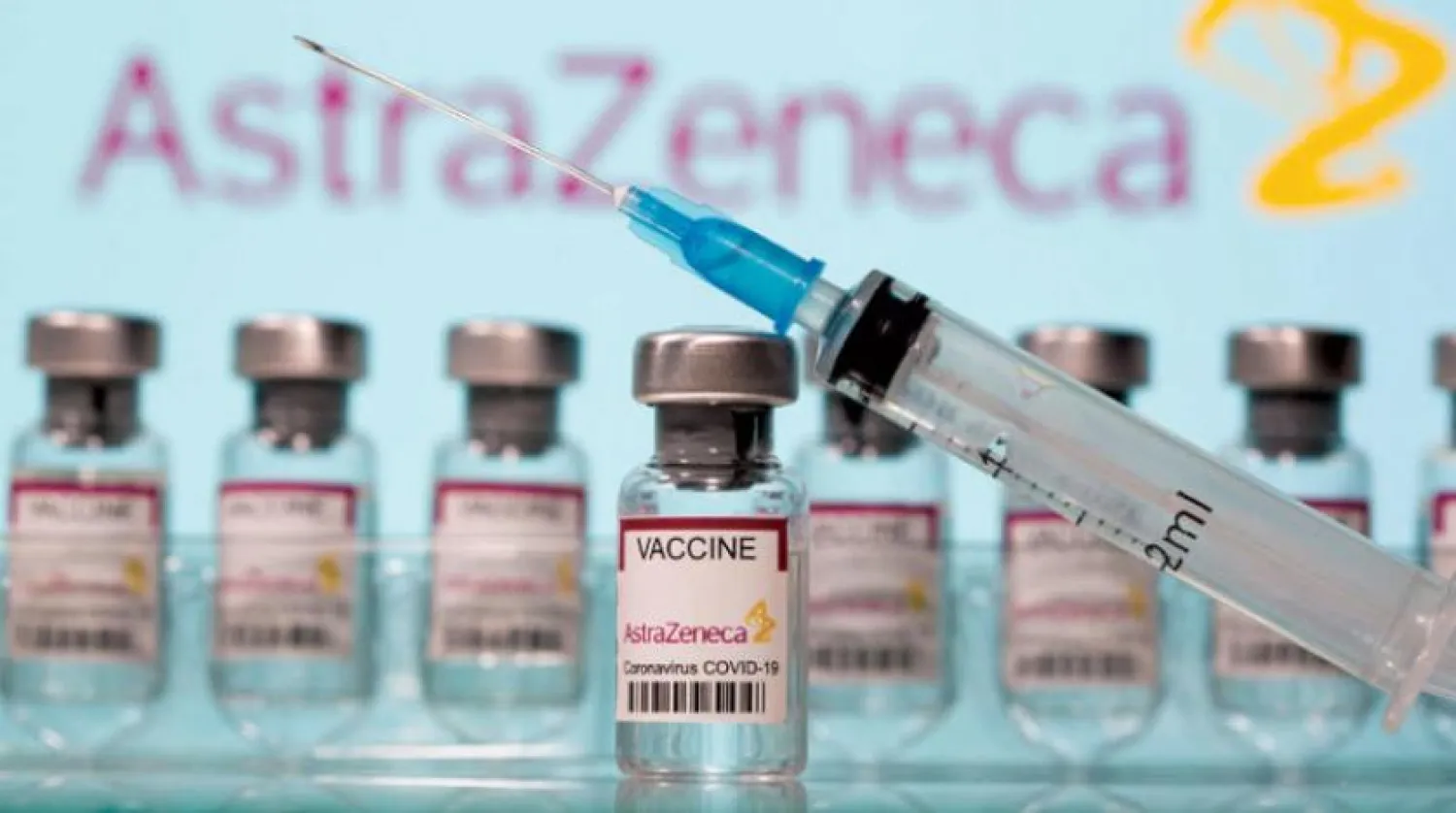 İngiltere’deki Oxford Üniversitesi’nin geliştirilmesinde katkıda bulunduğu AstraZeneca aşısı (Reuters)