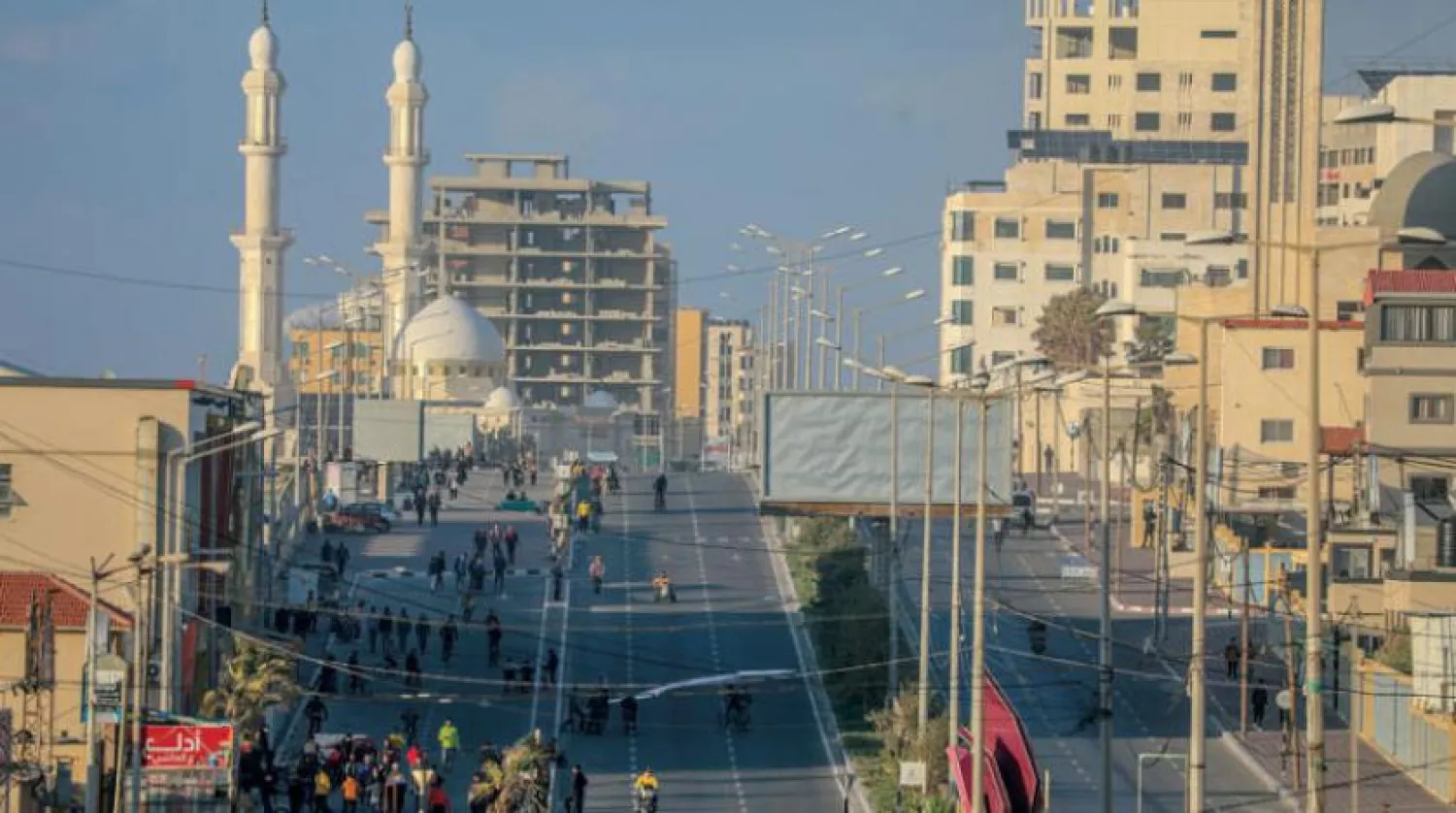 Kovid-19’un yayılmasını engellemeye yönelik alınan tedbirlerin ardından dün Gazze sokakları (EPA)