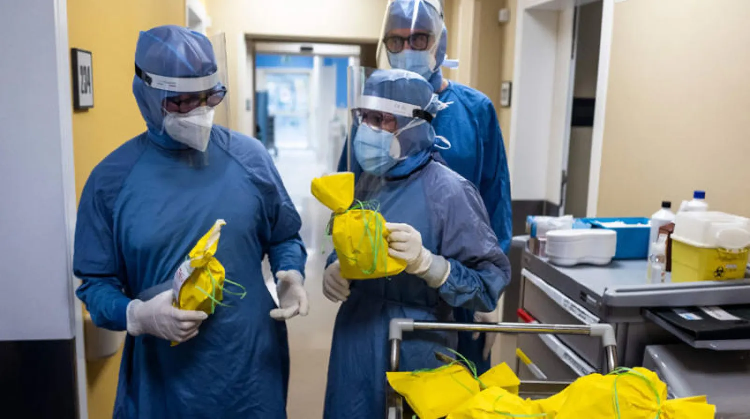 أحد عنابر مرضى «كوفيد - 19» في مدينة تورينو بإيطاليا (أ.ف.ب)