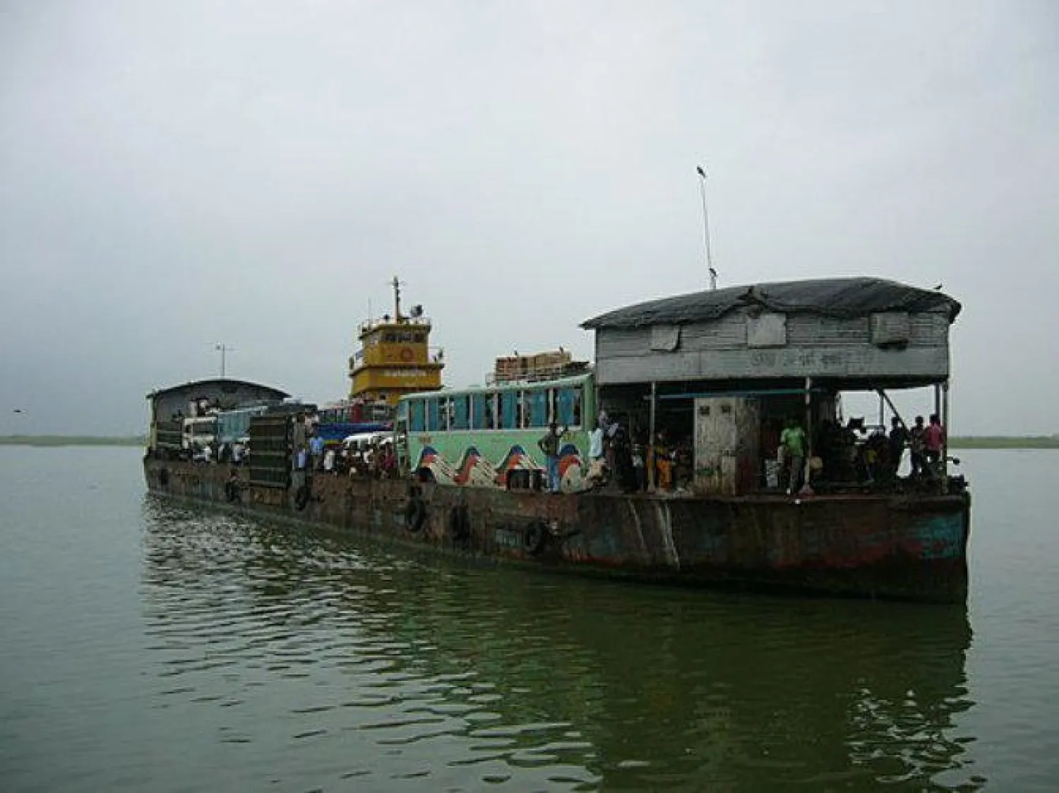 Hundreds of people die each year in ferry accidents in Bangladesh due to lax safety standards. (Wikimedia Commons)
