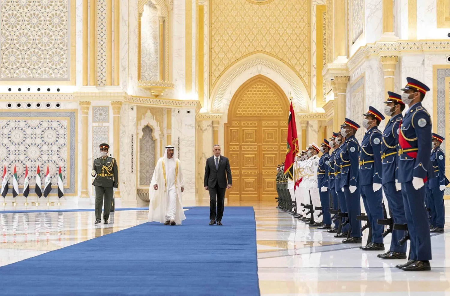 The Crown Prince of Abu Dhabi welcomes Kadhimi in the UAE. (WAM)
