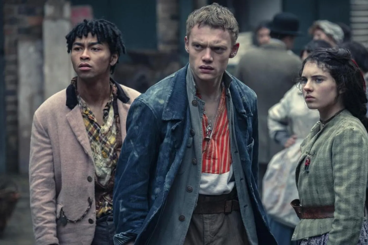 The Irregulars izleyenlerden olumlu yorumlar almıştı (Netflix)