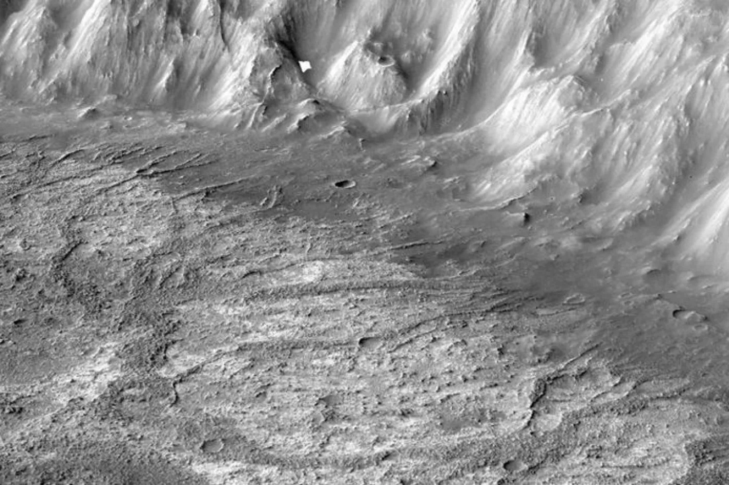Araştırmada, Mars Reconnaissance Orbiter isimli yörünge aracıyla çekilen yüksek çözünürlüklü fotoğraflar kullanıldı (NASA)

