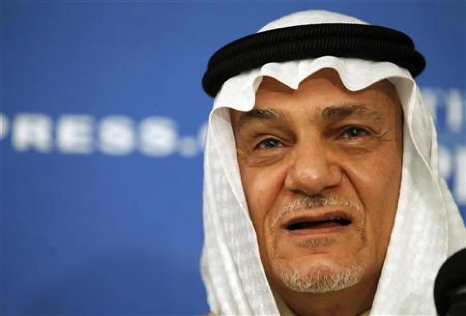  Prince Turki Al Faisal of Saudi Arabia, former director general of the Saudi General Intelligence Directorate, speaks on Saudi issues in Washington November 15, 2011. REUTERS/Molly Riley
