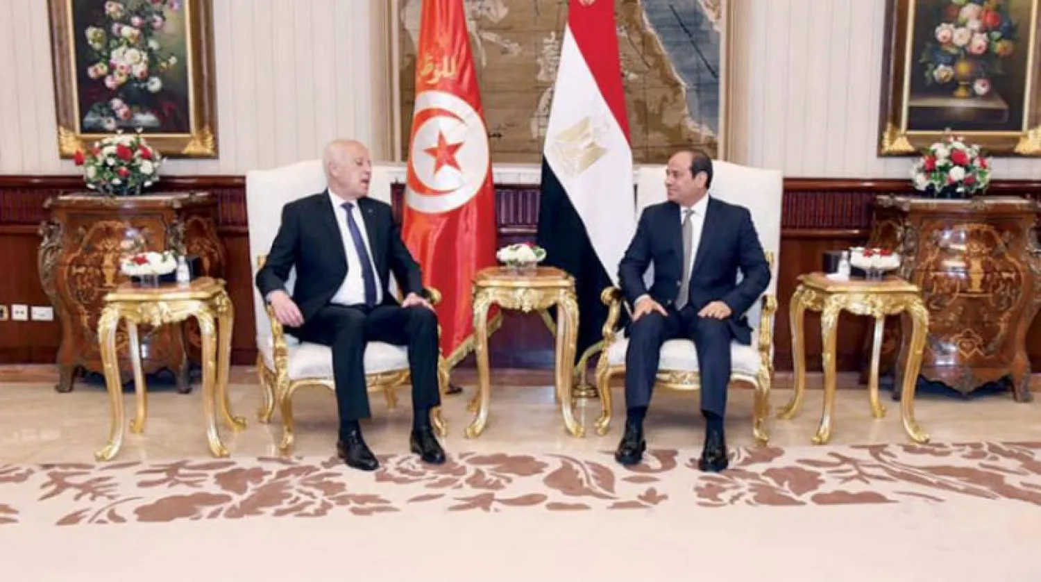 Mısır Cumhurbaşkanı Abdülfettah Sisi ve Tunus Cumhurbaşkanı Kays Said dün Kahire'de bir araya geldiler. (Mısır Cumhurbaşkanlığı)