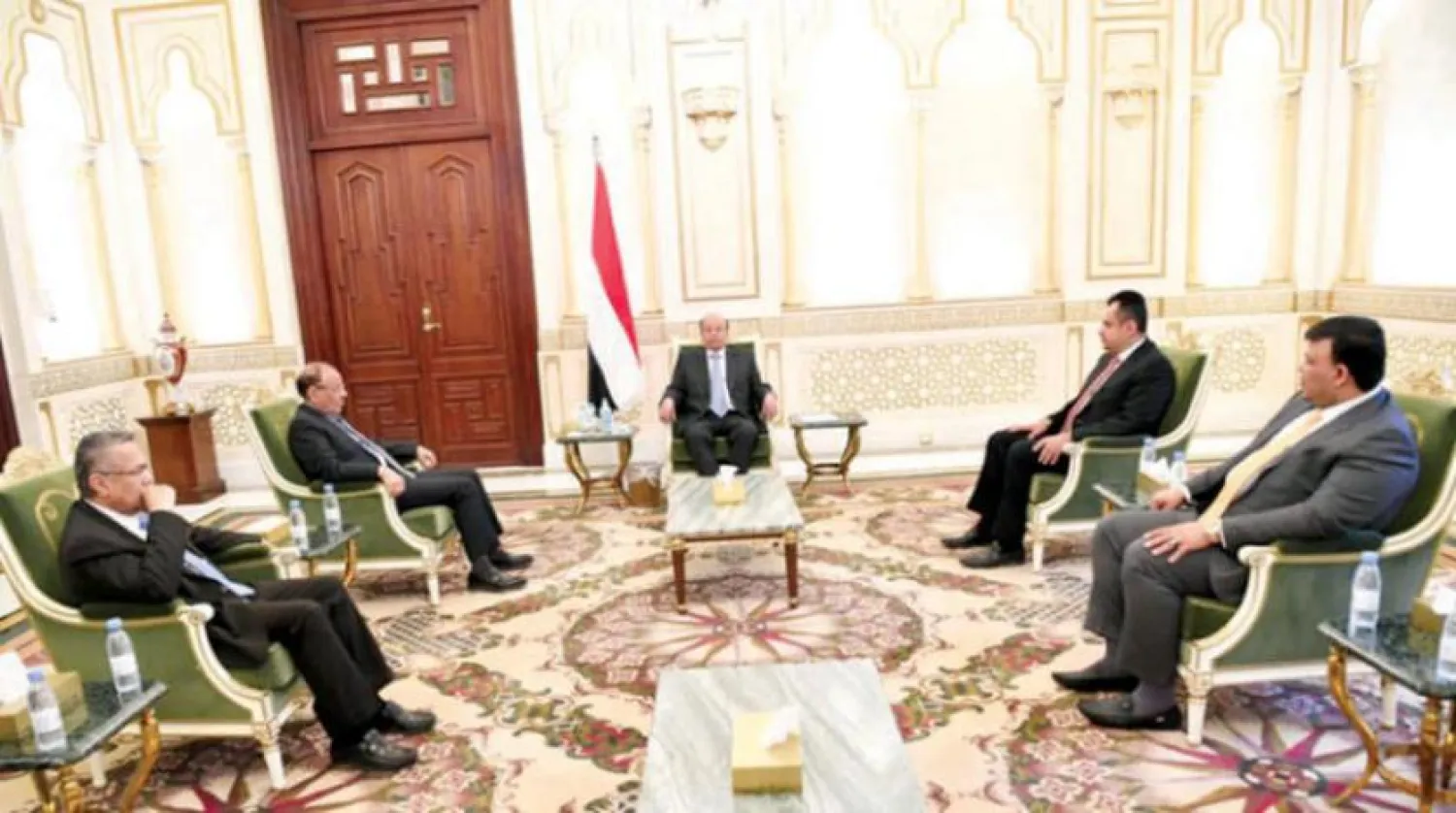 Yemen Cumhurbaşkanı Hadi, Yardımcısı ve Yemen Başbakanı’yla dün Riyad'da görüştü. (SABA)