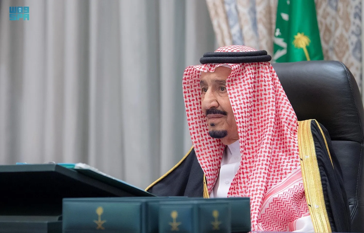 Custodian of the Two Holy Mosques King Salman bin Abdulaziz chairs a cabinet meeting in Neom. (SPA)