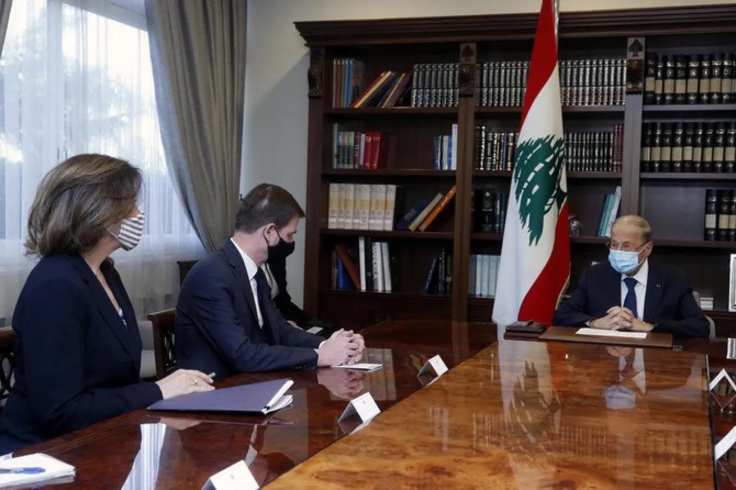 Lebanese President Michel Aoun meets U.S. Undersecretary of State for Political Affairs David Hale and U.S. Ambassador at Baabda presidential palace on Thursday. (AP)
