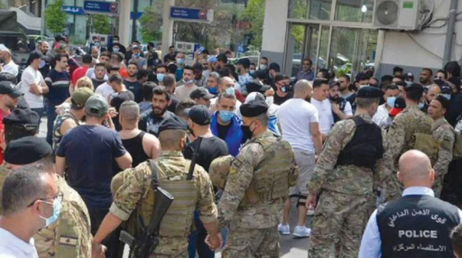 الجيش يفصل بين متظاهرين أمام قصر العدل (الوكالة المركزية)