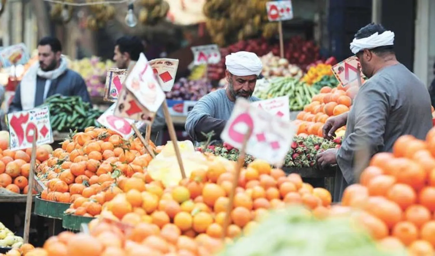 Vendors work at a vegetable market amid the coronavirus disease pandemic in Cairo. (File/Reuters)
