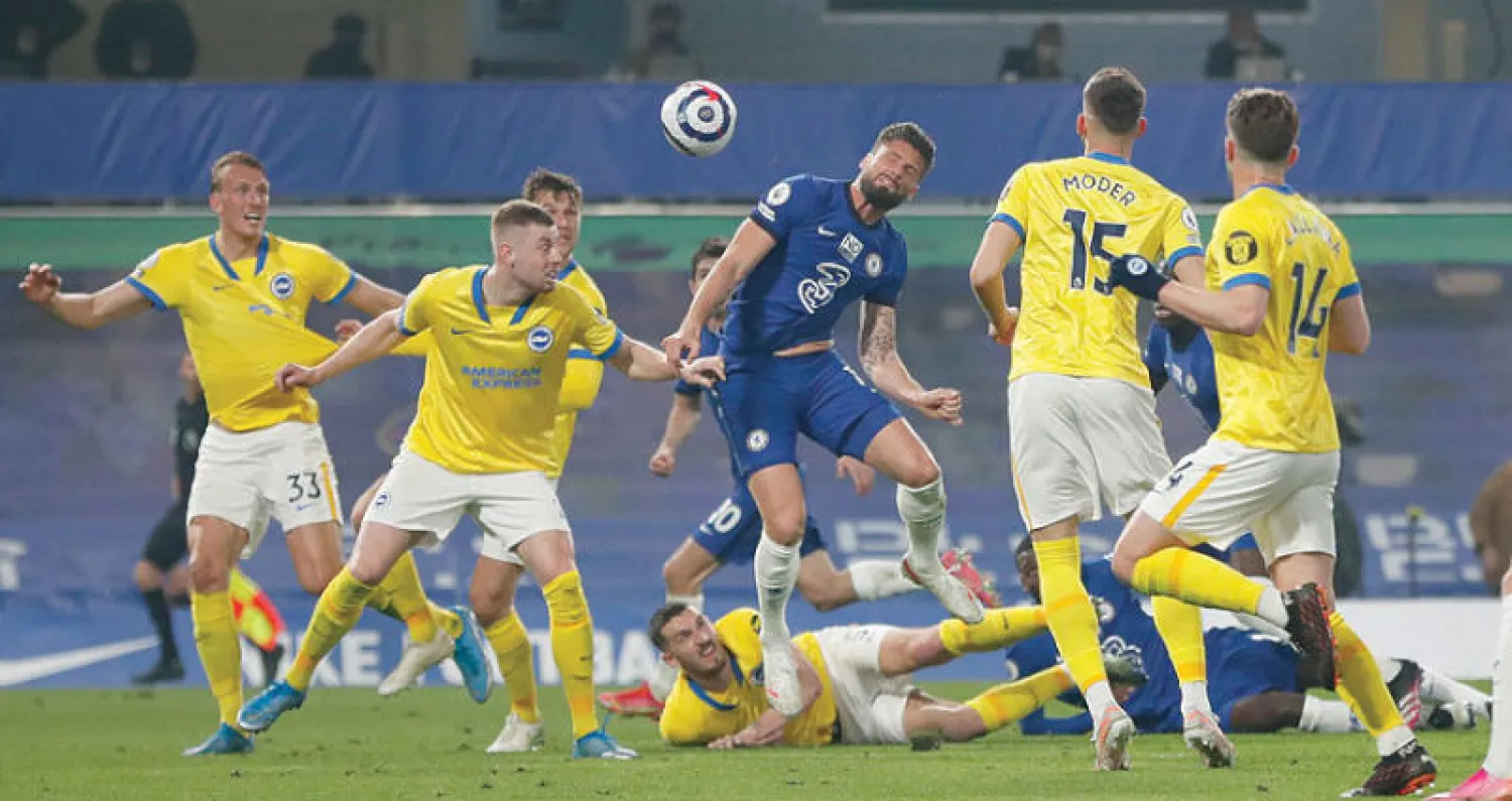 جيرو فشل كما فشل زملاؤه في تشيلسي في هز شباك برايتون في الجولة الماضية (رويترز)