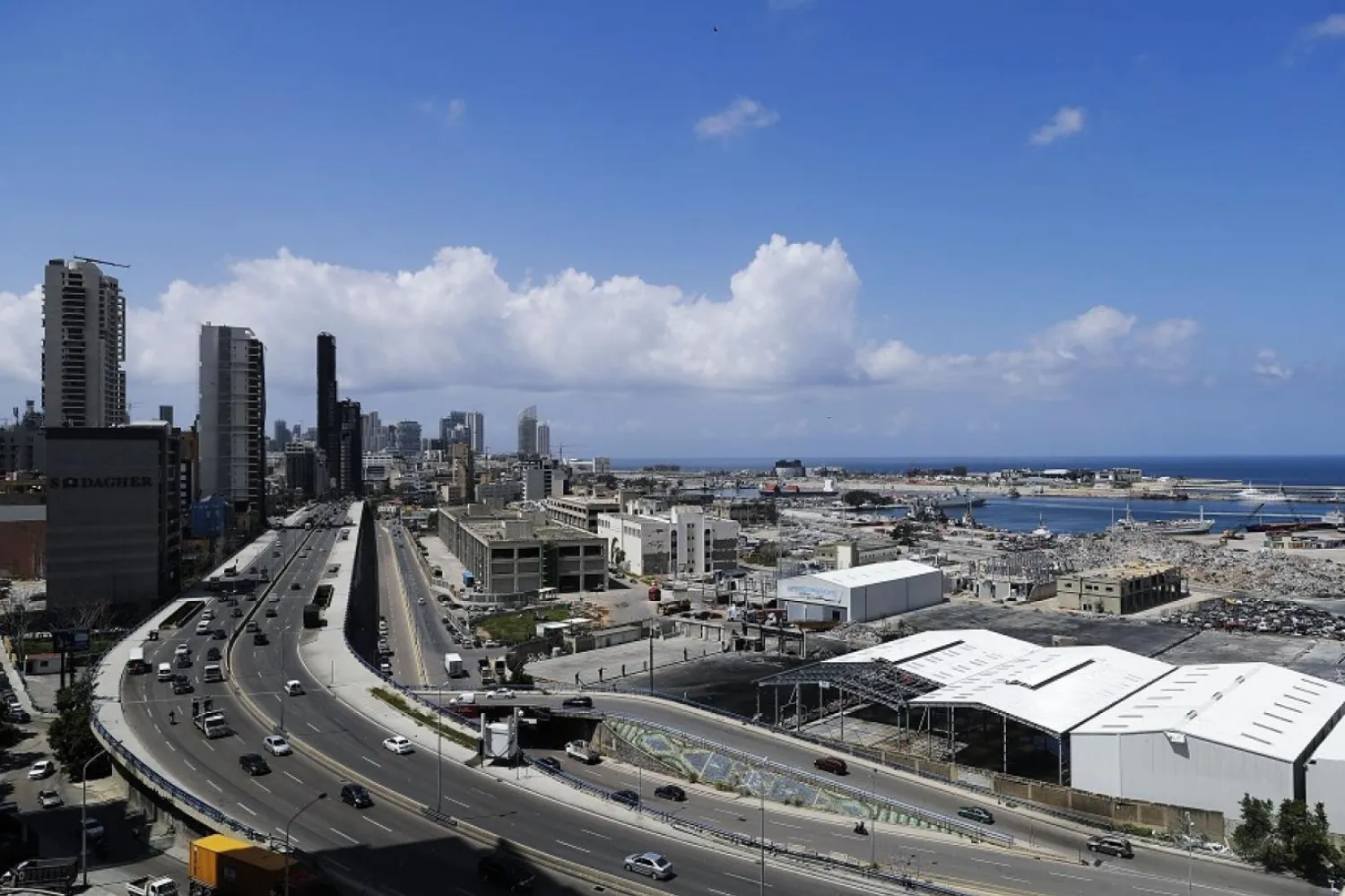 Lübnan devletinin koşulları, son birkaç yılda çözümün imkânsız hale geldiği bir noktaya kadar yükseldi (AFP)