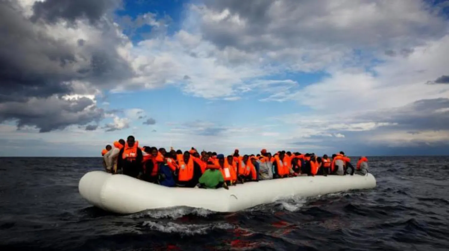 Akdeniz üzerinden Avrupa’ya geçmeye çalışan göçmenler (Arşiv-Reuters)
