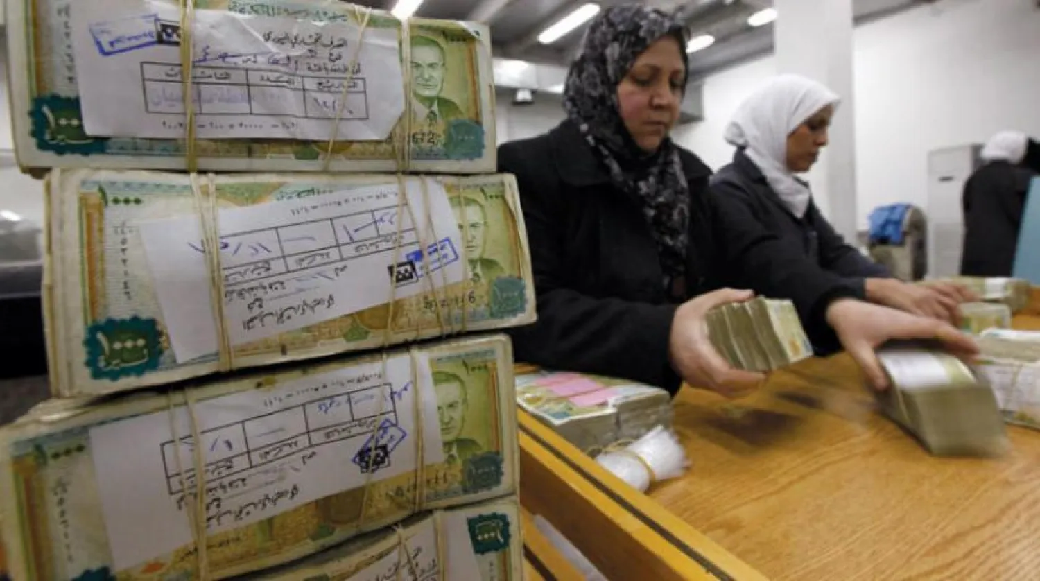 Suriye lirasındaki dalgalanma, Suriye'de ilaç da dahil olmak üzere emtialara yansıdı (AP)