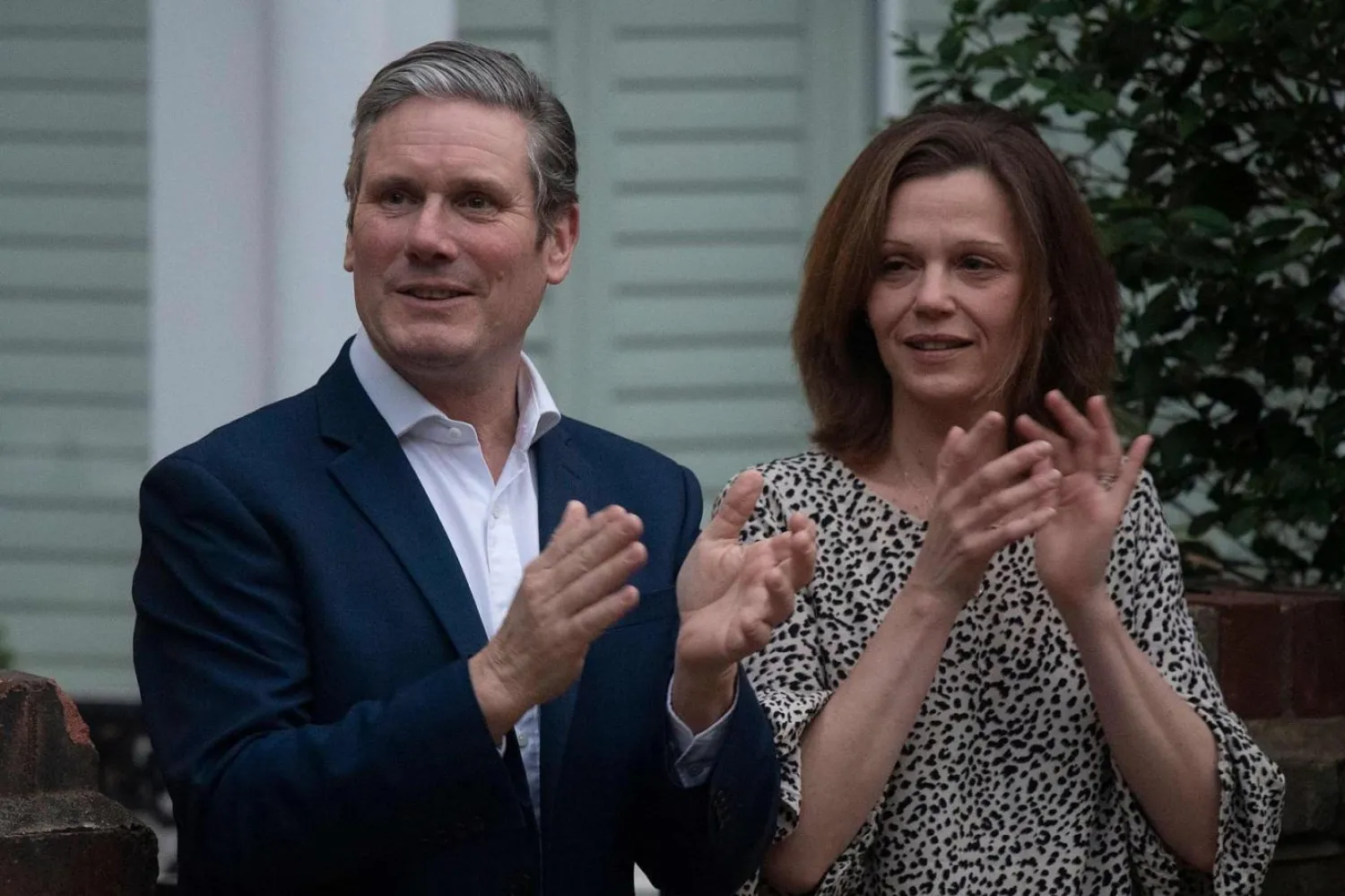 Eşi Yahudi olan Starmer, partisi ve Yahudi toplumu arasındaki bağları güçlendirmek istediğini söylemişti (AFP)