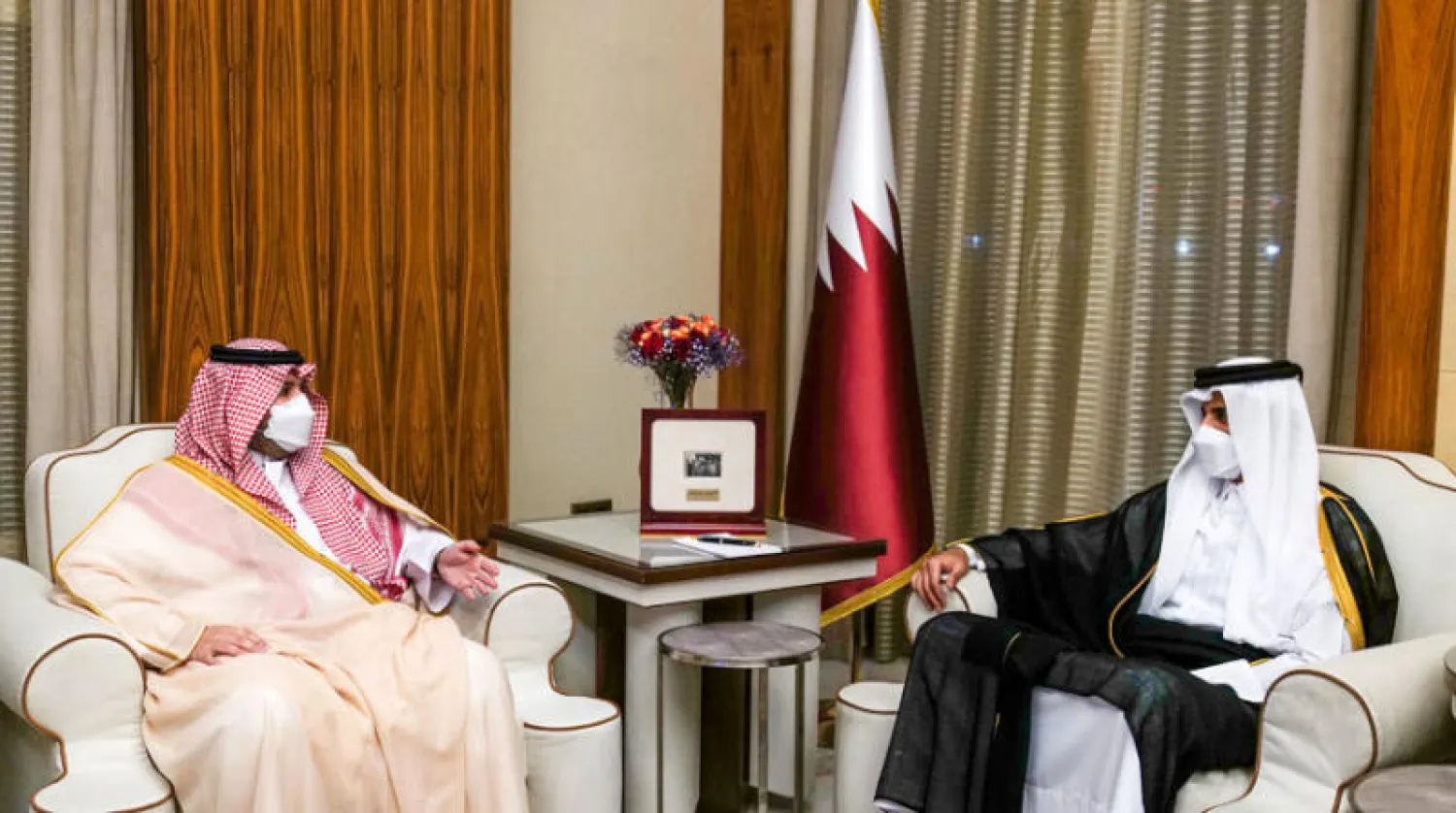 الشيخ تميم خلال استقباله تركي بن محمد في الدوحة أمس