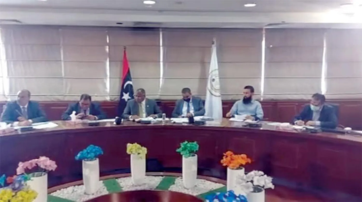 Libya Maliye Bakanlığı'na bağlı komitede genel bütçe tasarısındaki değişiklikler tartışıldı. (Maliye Bakanlığı)