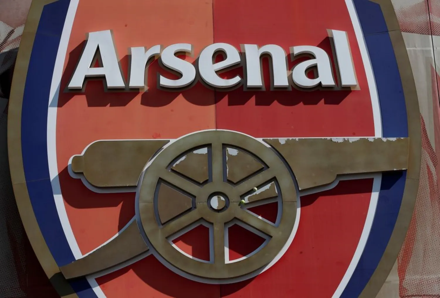The Arsenal logo is seen at the Emirates Stadium, April 19, 2021. (Reuters)