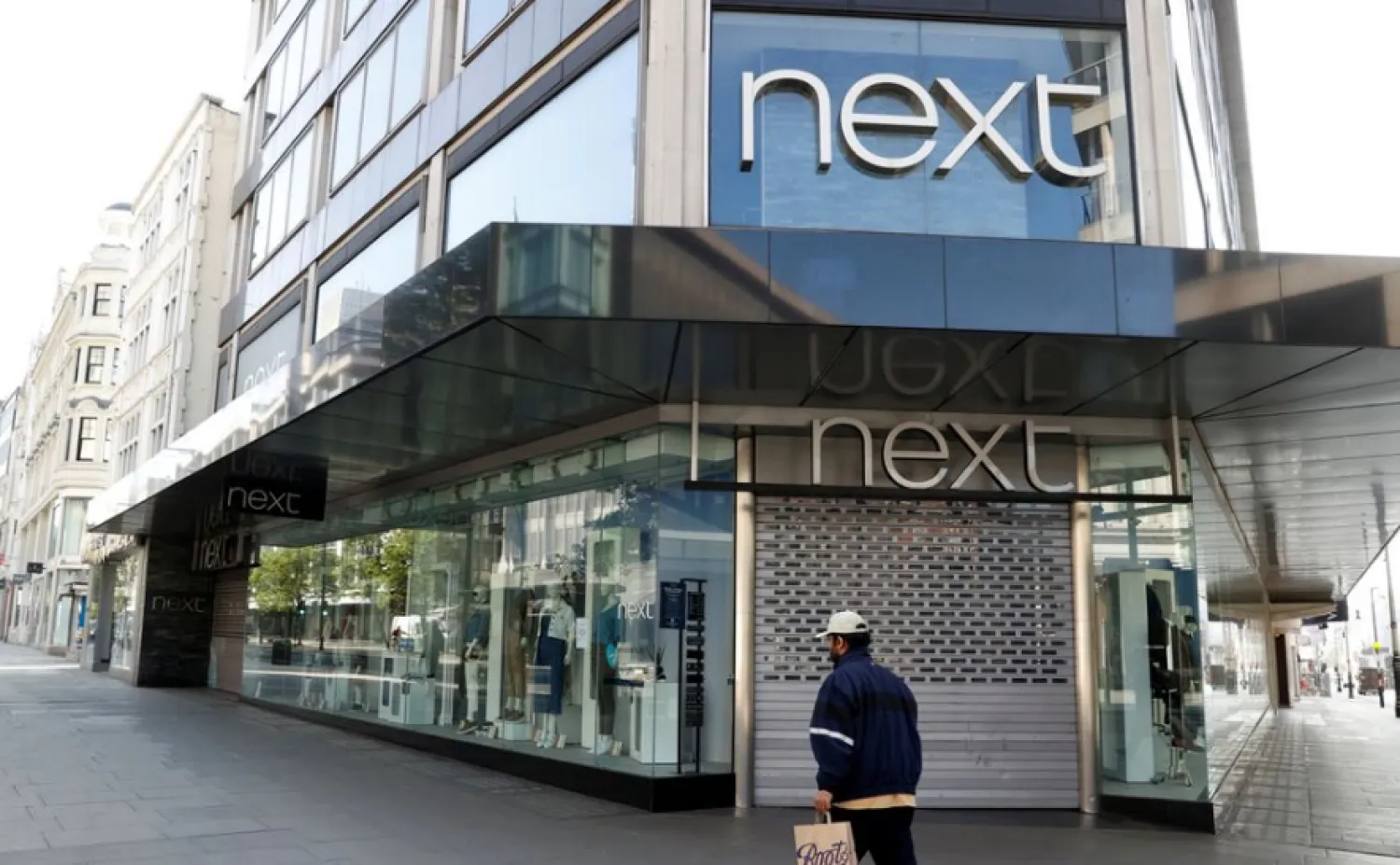 A Next store is pictured on Oxford Street as the spread of coronavirus disease (COVID-19) continues in London, Britain, April 15, 2020. REUTERS/John Sibley

