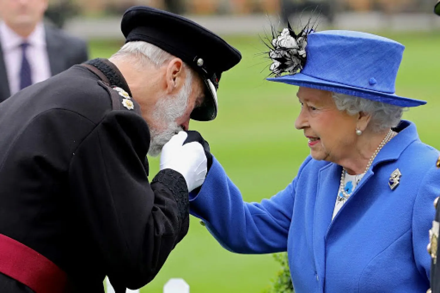 Prens Michael ve Kraliçe II. Elizabeth (Reuters)

