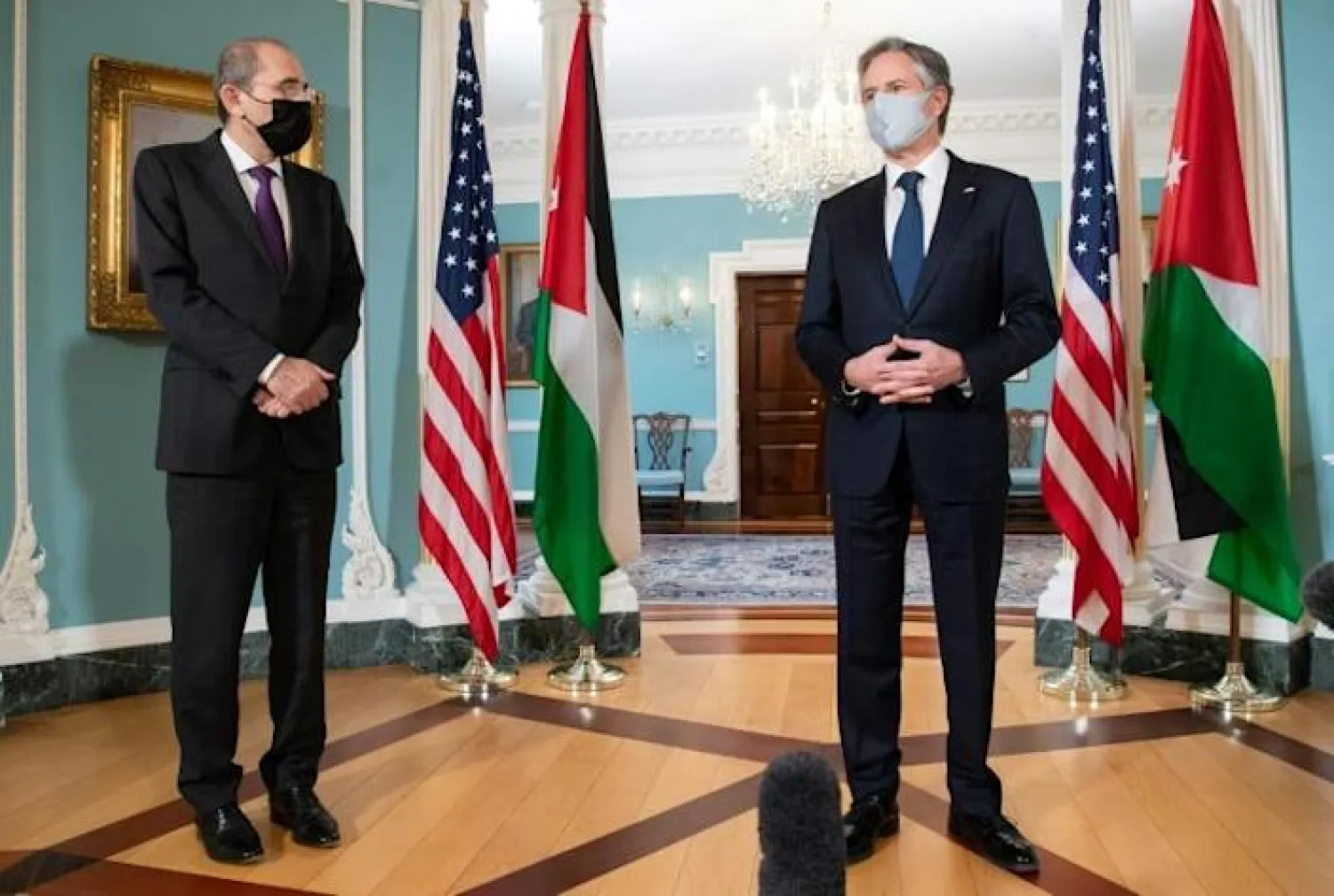 US Secretary of State Antony Blinken (R) and Jordanian Foreign Minister Ayman Safadi speak prior to a meeting at the State Department - AFP