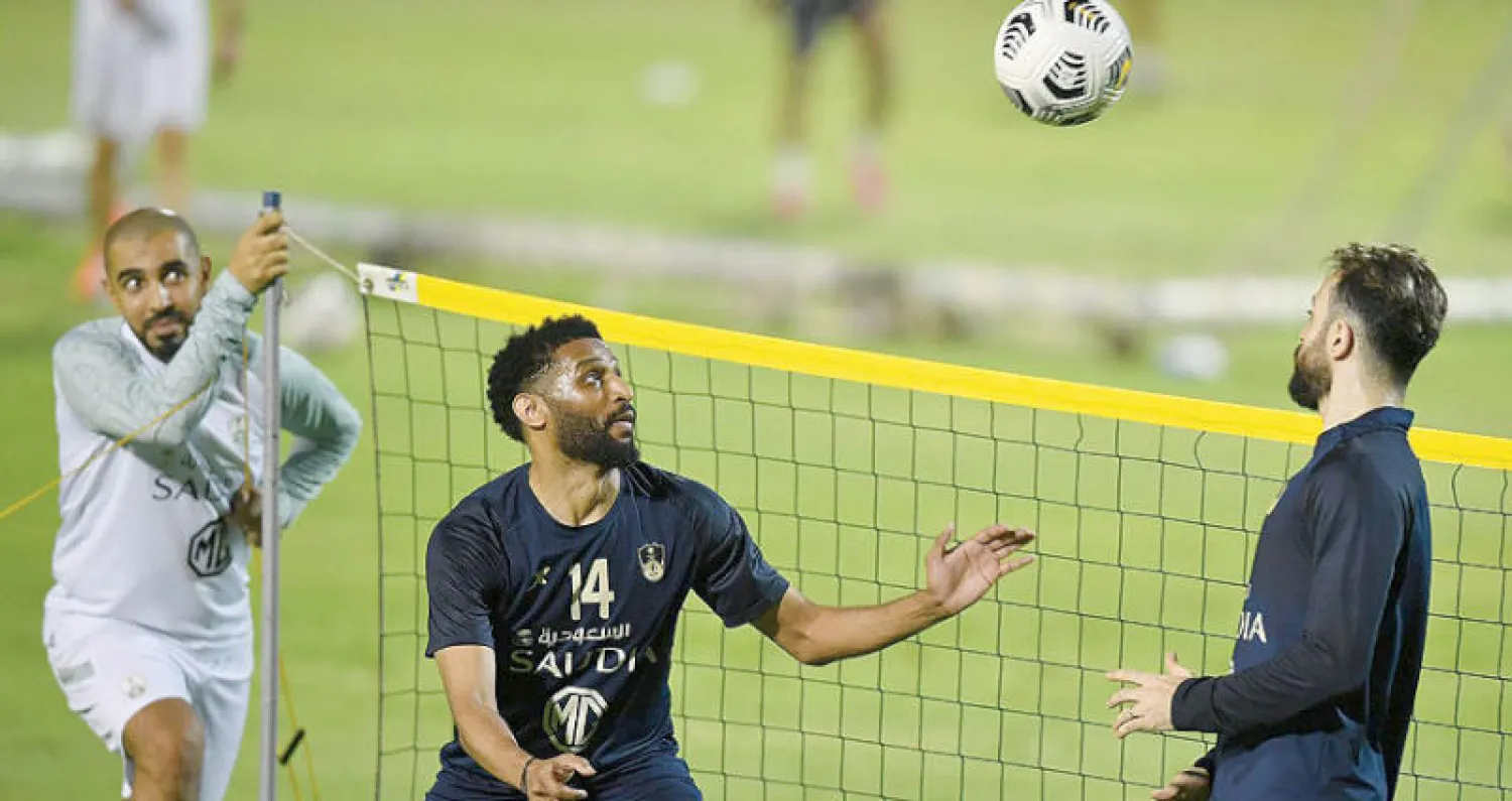 لاعبو الأهلي في تدريباتهم الأخيرة (الشرق الأوسط)