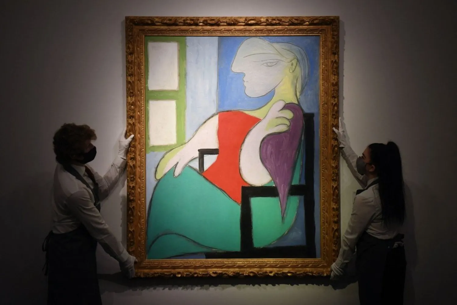 Pablo Picasso’s “Femme assise près d‘une fenêtre (Marie-Thérèse)” has sold for $103.4 million at Christie’s in New York. AFP