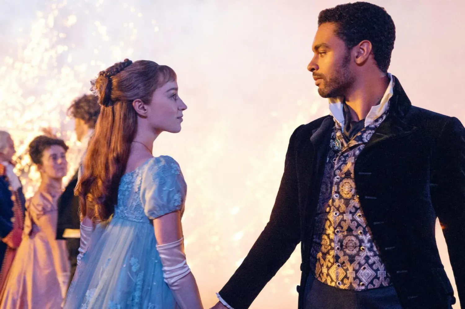Bridgerton, Netflix'in gelmiş geçmiş en çok izlenen orijinal dizisi olmuştu (Netflix)