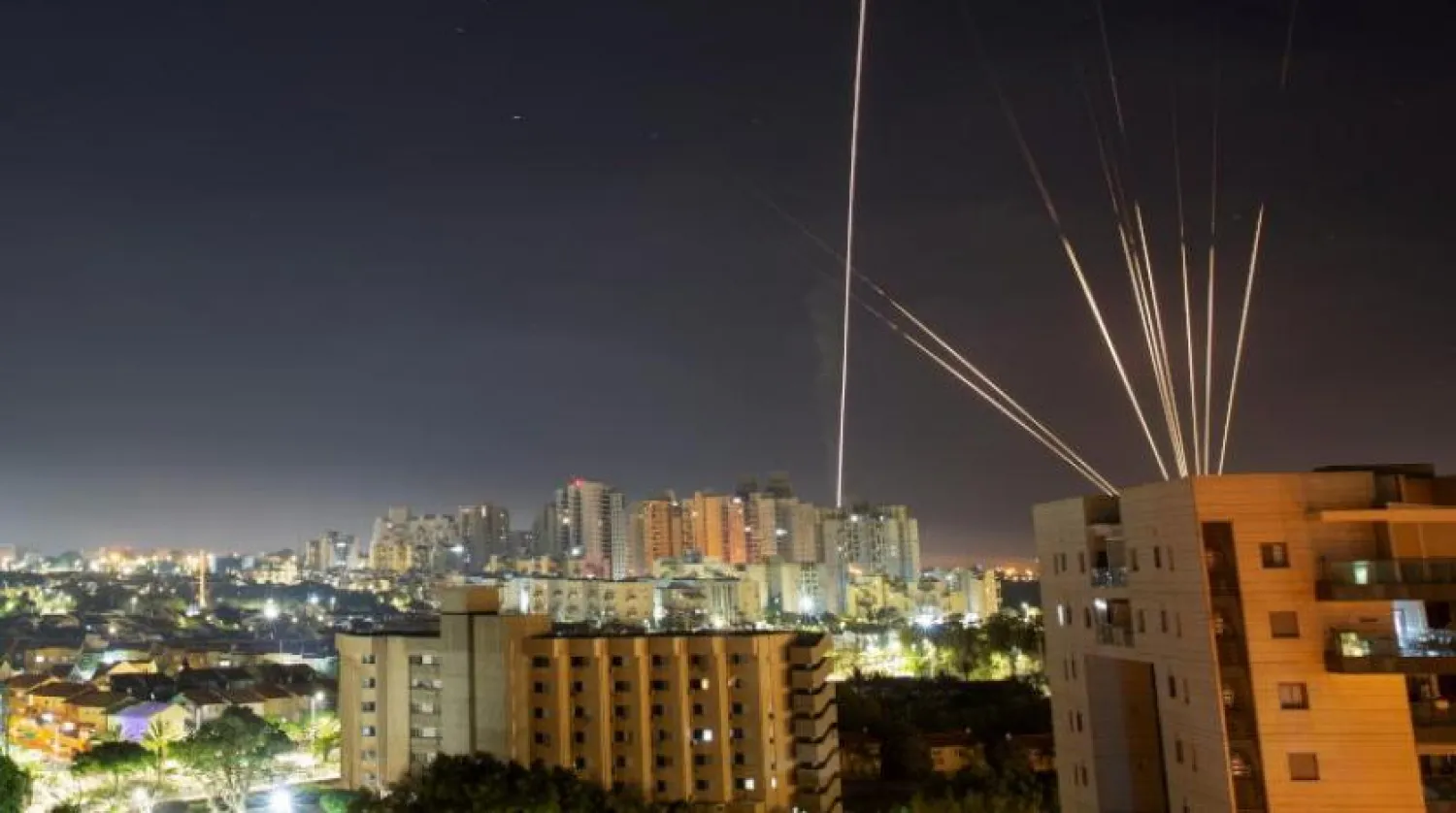 Gazze’den Aşkelon şehrine doğru roketler atıldı. (Reuters)