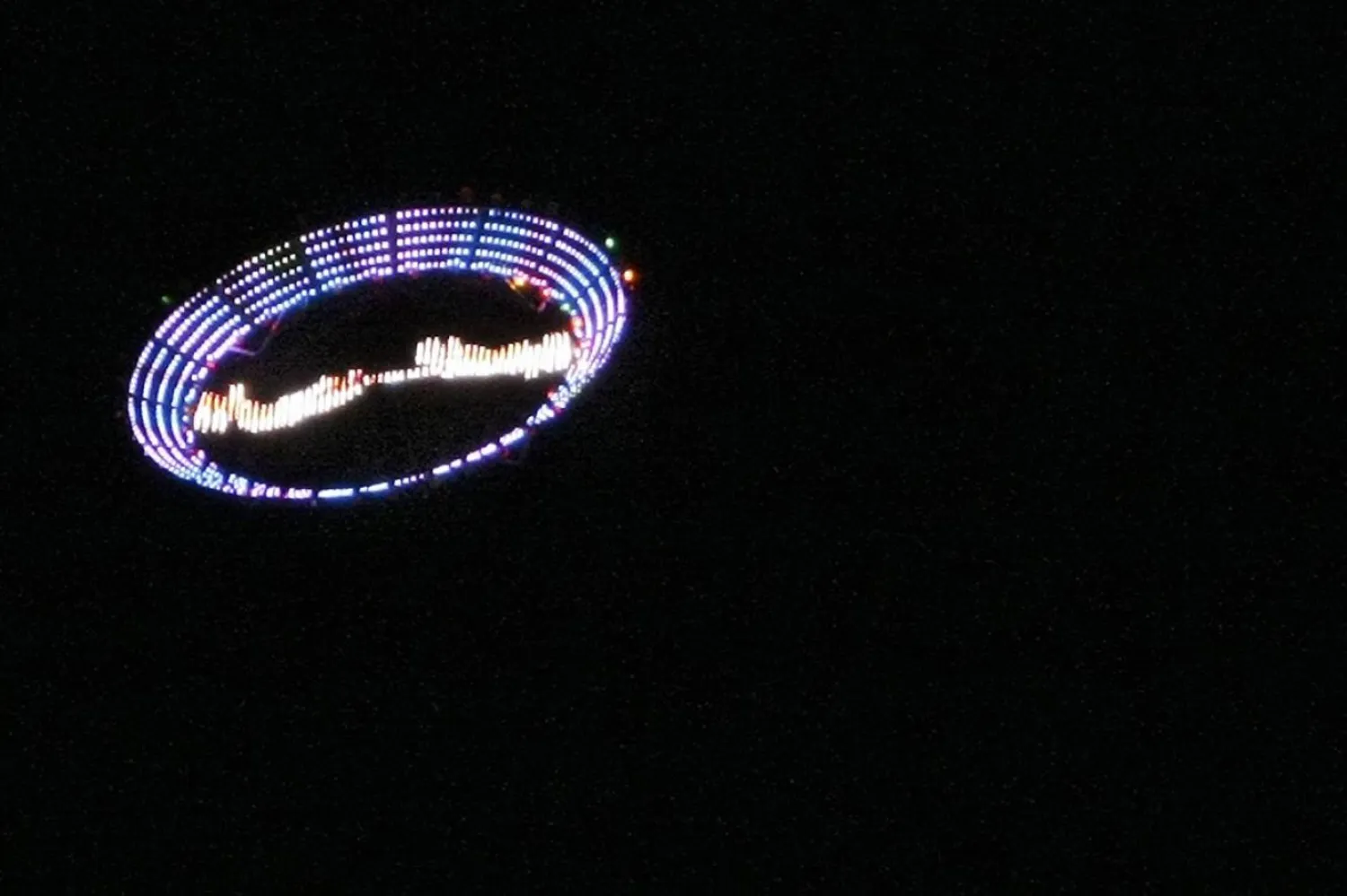 Pentagon mayıs başlarında, UFO konusunda hangi adımların atıldığını belirlemek üzere inceleme başlatmıştı (Arşiv-AFP)