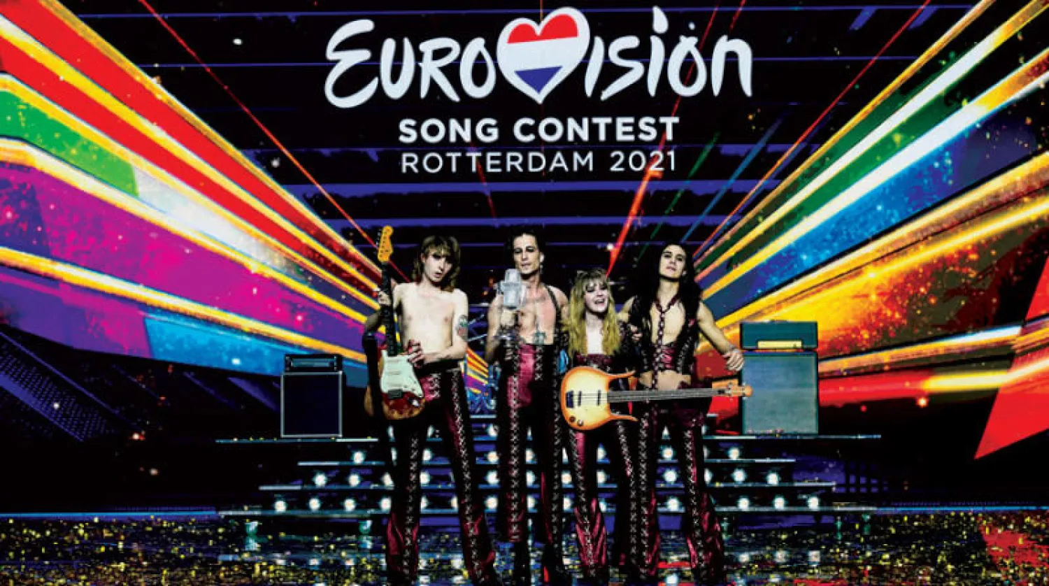 فرقة مانسكين الإيطالية بعد فوزها بمسابقة الأغنية الأوروبية لعام 2021 في روتردام (رويترز)